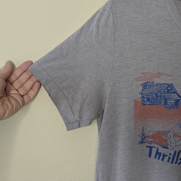 Casual-comedy Gray Graphic Tee size medium Brand Unkown - Picture 3 of 9